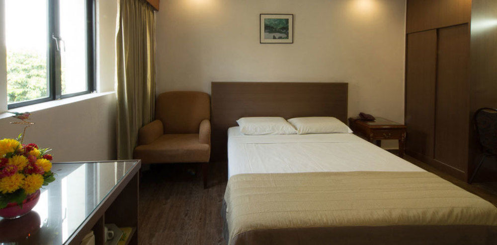 Oyo 106 Beach Hotel Singapore Exterior photo